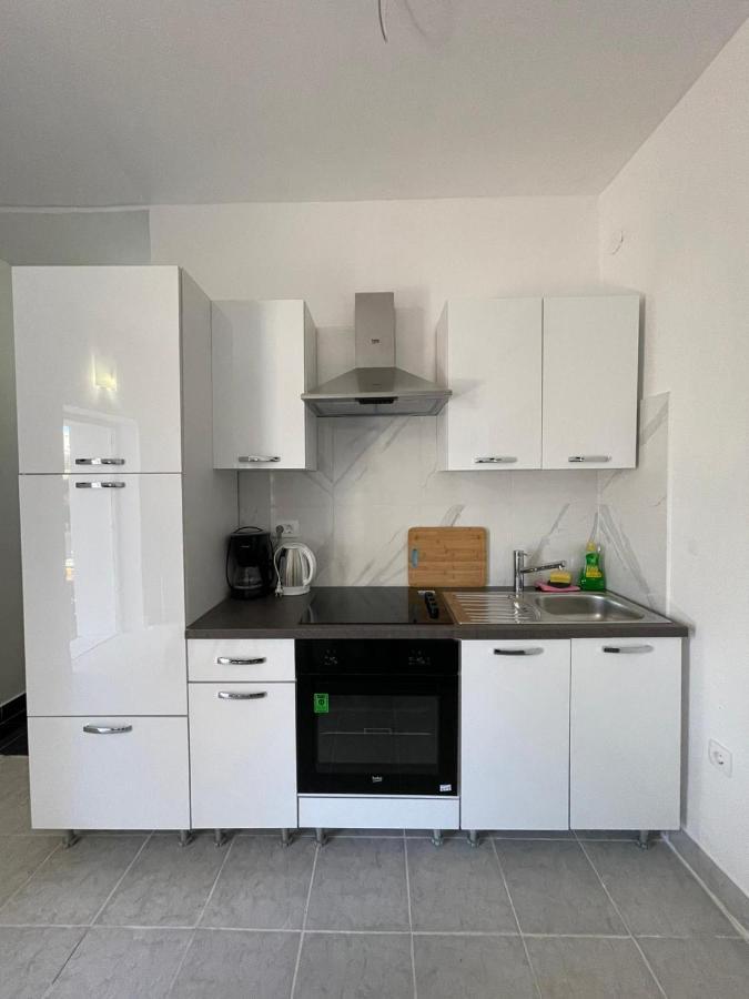 Erny Apartment